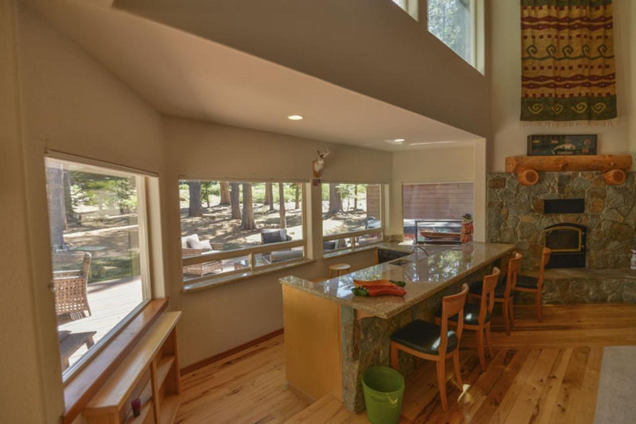 Kantor's Hideout by Tahoe Mountain Properties Truckee Bagian luar foto